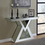 Cerecita Mirrored Triangular Entryway Console Table Silver