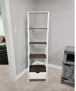 HO-ACC 9 Ladder Bookcase